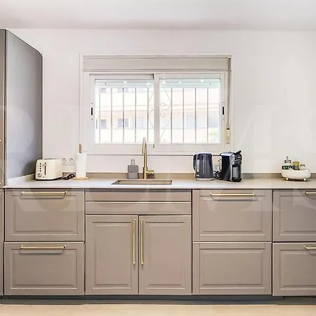 וילה Chic With Pool, Garden And Parking Rems *